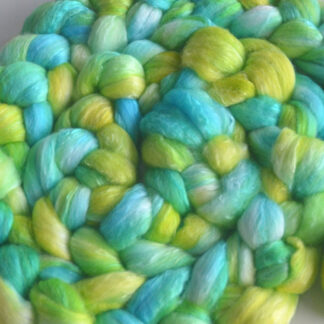 Hand-Dyed Roving - Kiwi Squeeze