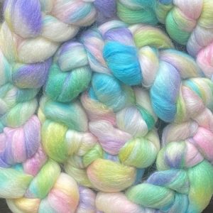 Hand-Dyed Roving - Soap Bubble 50/50