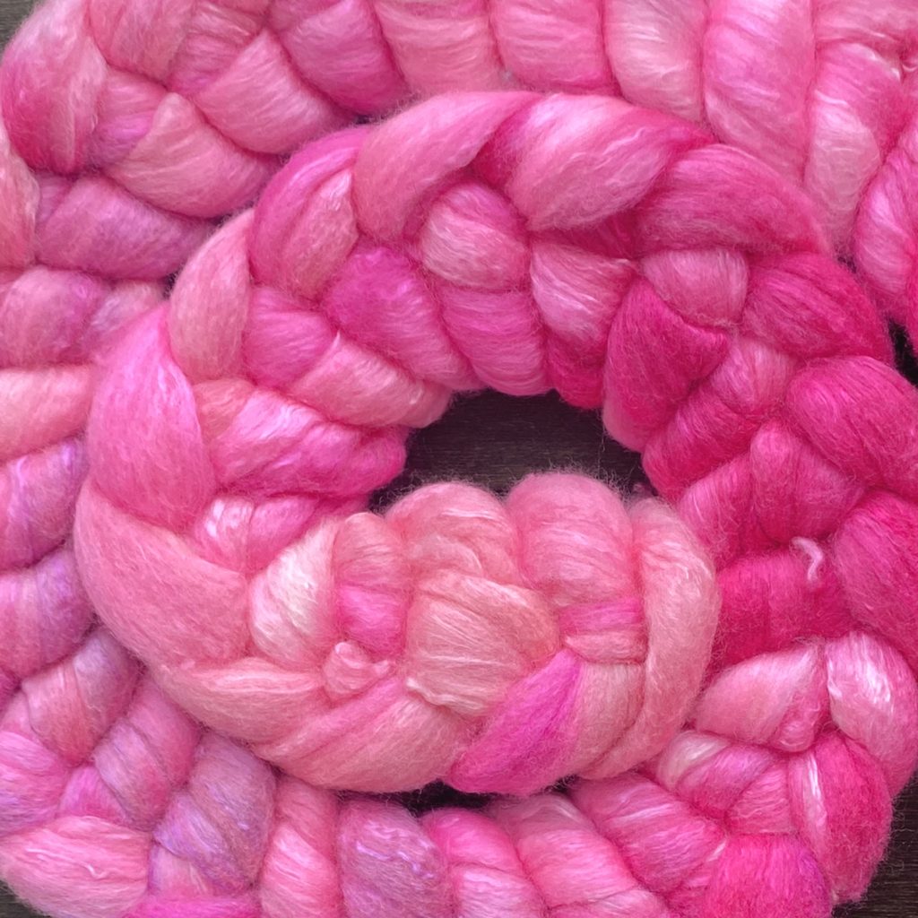 Hand-Dyed Roving - Dark Pink Gradient