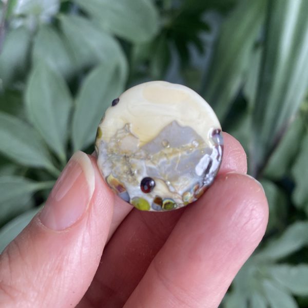 Focal Bead: Ivory Mountain - Image 3