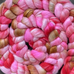 Hand-Dyed Roving - Strawberry Shortcake Cookie