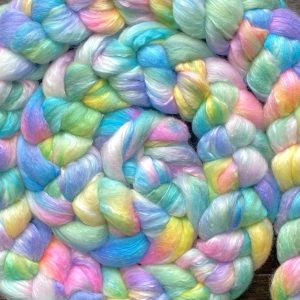 Hand-Dyed Roving - Soap Bubble